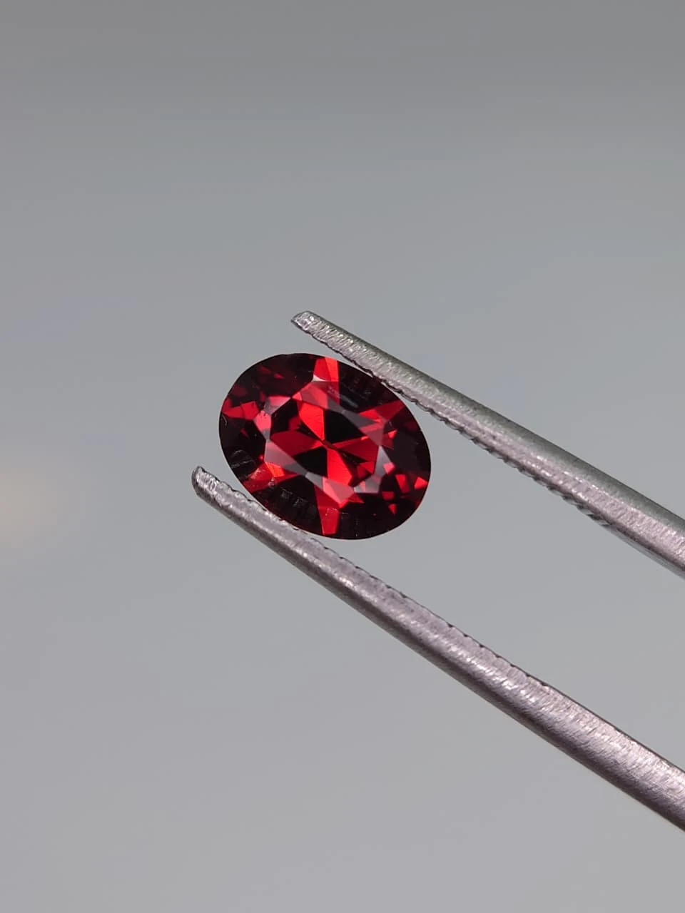 1.5ct Natural Red Malaya Garnet from Tanzania — view 2